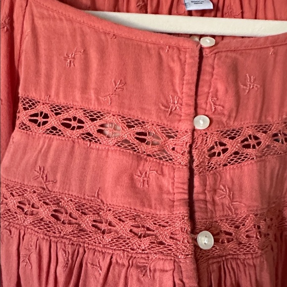 OLD NAVY | Sugar Poppy Color Embroidered Lace Trimmed Cotton Blend Blouse - Picture 4 of 16